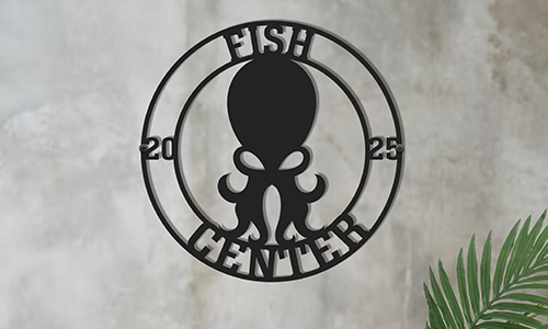 Personoitu metallikyltti yrityksesi logolla seinälle