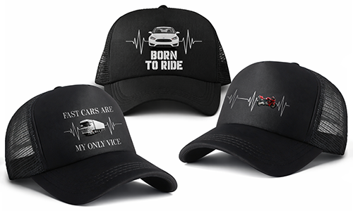 Tre svarta mesh-trucker-kepsar: mitten vit bil, BORN TO RIDE, till vänster vit bil, FAST CARS ARE MY ONLY VICE, till höger röd motorcykel