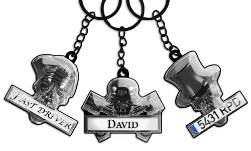 Klíčenka se zkříženými kostmi a značkou