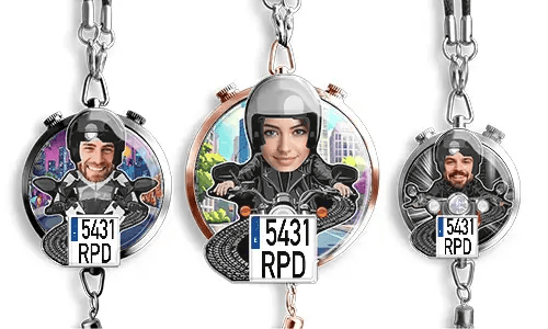 Samochodowy odświeżacz powietrza z motocyklistą