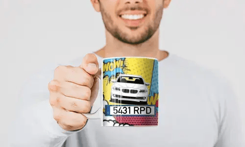 2 auto comic in the men's hand