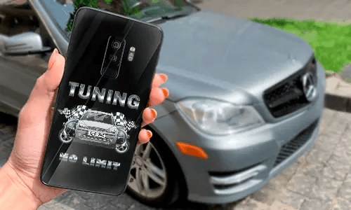 individuelle handyhülle Tuning mit dem Wagen auf dem Hintergrund handyhülle individualisieren