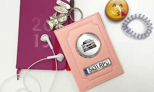 gallery-photo-car-documents-holder-pink-2 gallery-photo-car-documents-holder-pink-2