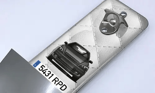 gallery-wall-bottle-opener-with-cap-cratcher-3