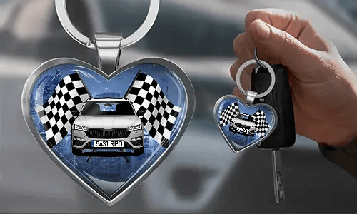 gallerykeychain-heart-with-car-personalized-3