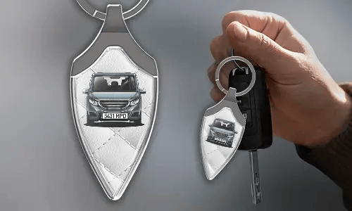 gallerykeychain-self-design-1