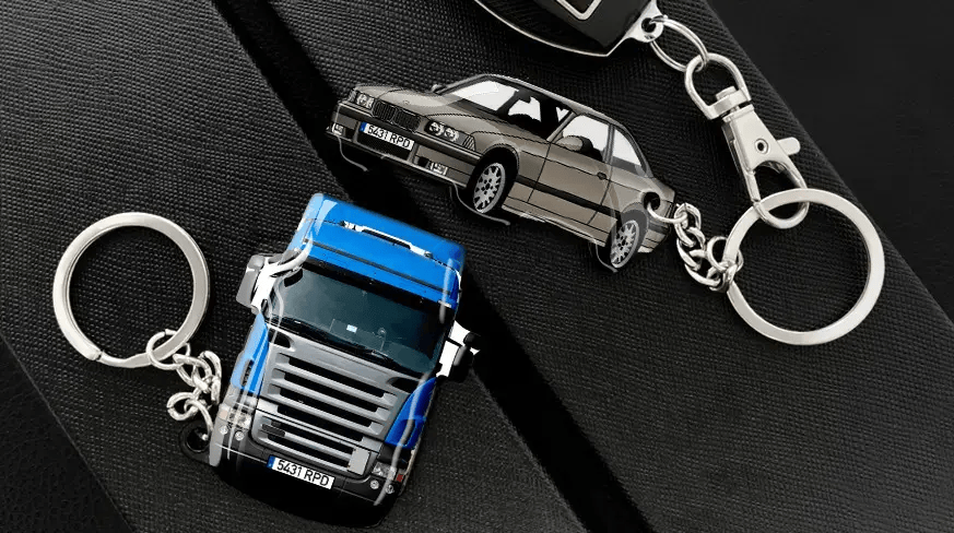 Porte-clés en forme de voiture et de camion, présentés comme des accessoires de véhicule personnalisables