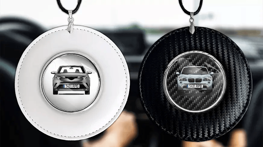 Car mirror chain with photo